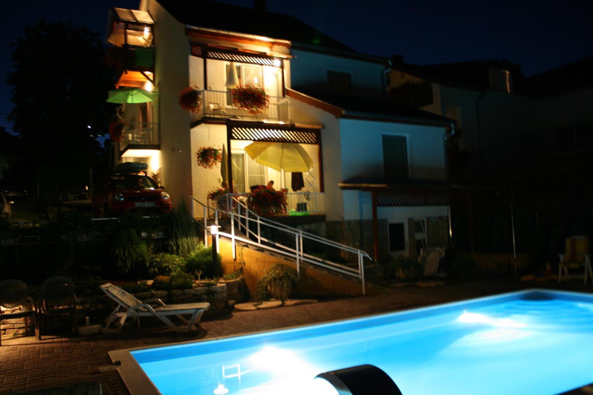 Apart Hevizi Haz Exterior foto