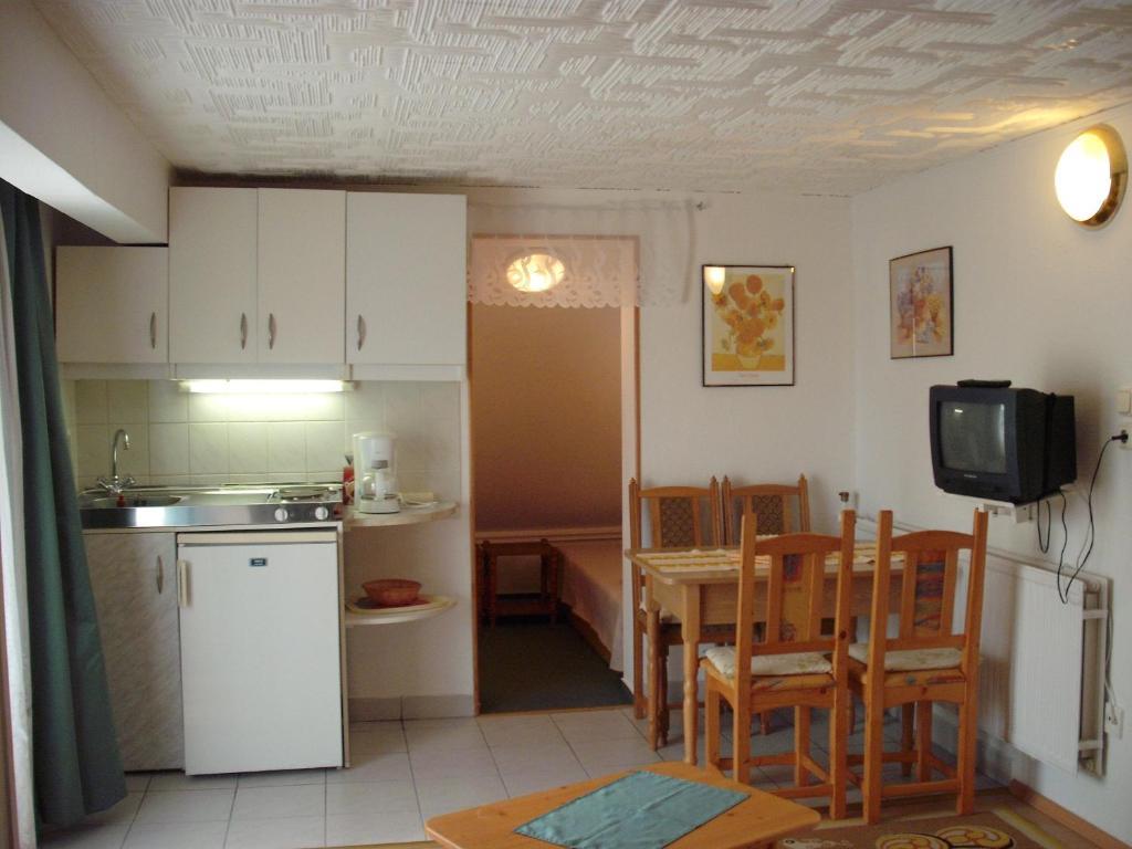 Apart Hevizi Haz Zimmer foto